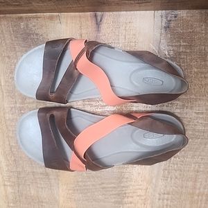 Women's Keen Dauntless Sandal Size 9.5